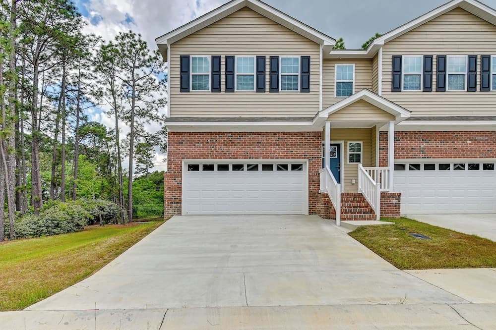 Aberdeen Rental on Golf Course: 2 Mi to Downtown!
