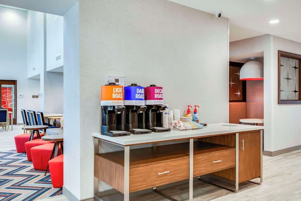 Hampton Inn & Suites By Hilton Louisville East Oxmoor