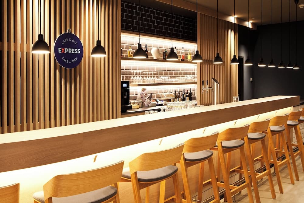 Holiday Inn Express & Suites Monheim Am Rhein by IHG