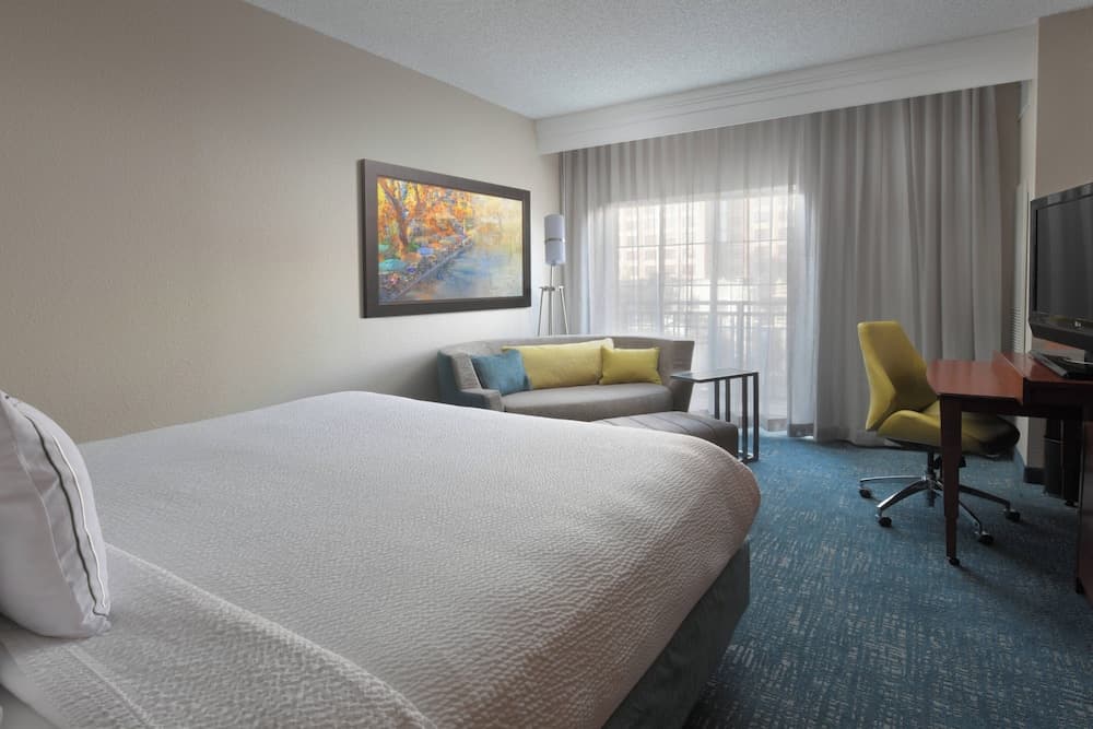 Courtyard Marriott Riverwalk