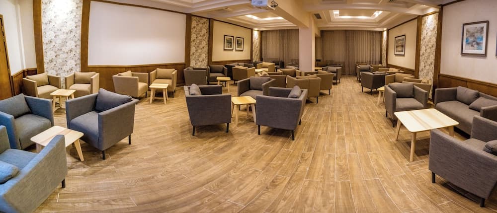 Sky View Suites Hotel