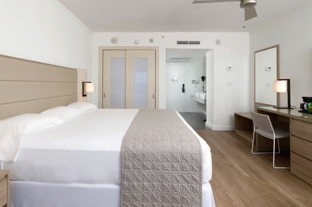 Hotel Riu Plaza Miami Beach