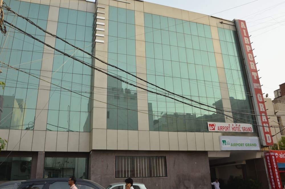 Airport Hotel Grand Delhi