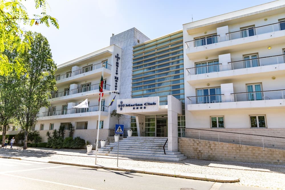 Marina Club Suite Hotel