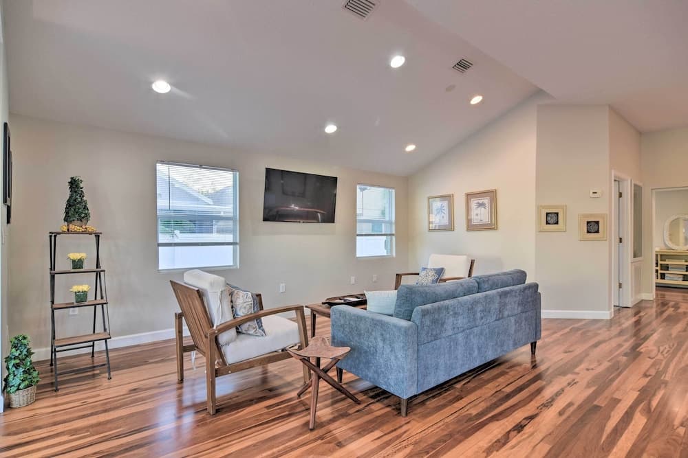 Vibrant Dunedin Getaway w/ Furnished Patio!