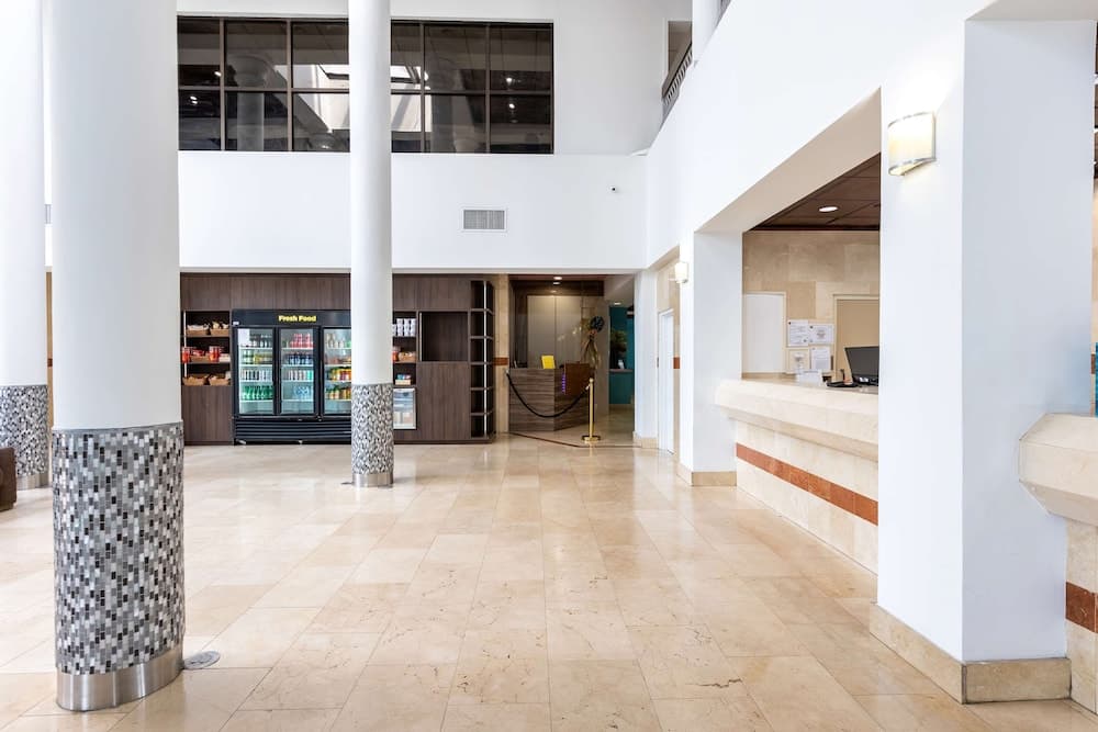 Regency Miami Airport by Sonesta