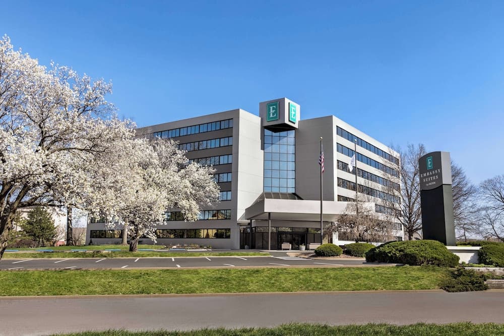Embassy Suites by Hilton Kansas City Overland Park