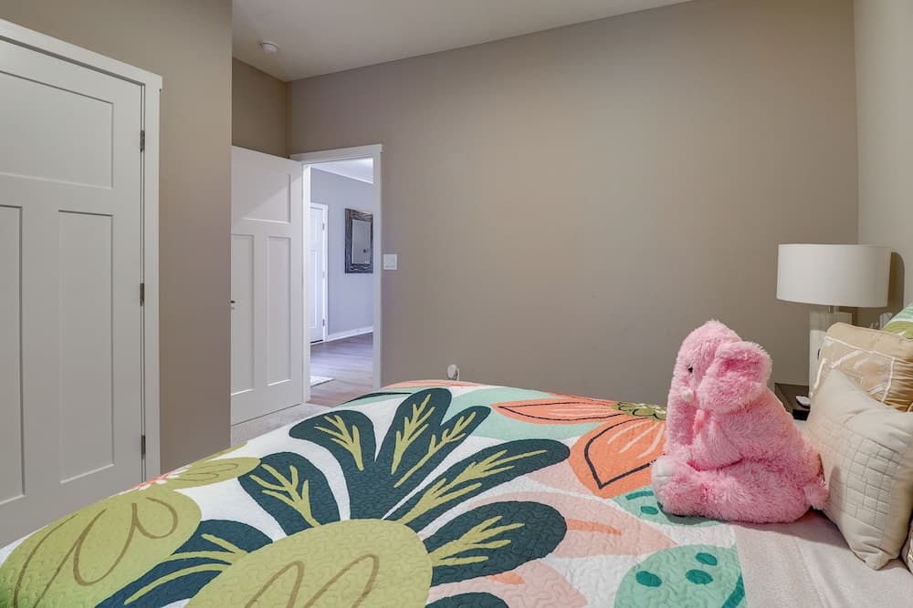 7 Mi to Boyce Park: Family Townhome in Verona!