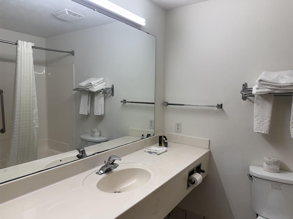 Surestay By Best Western Obetz Rickenbacker Airport