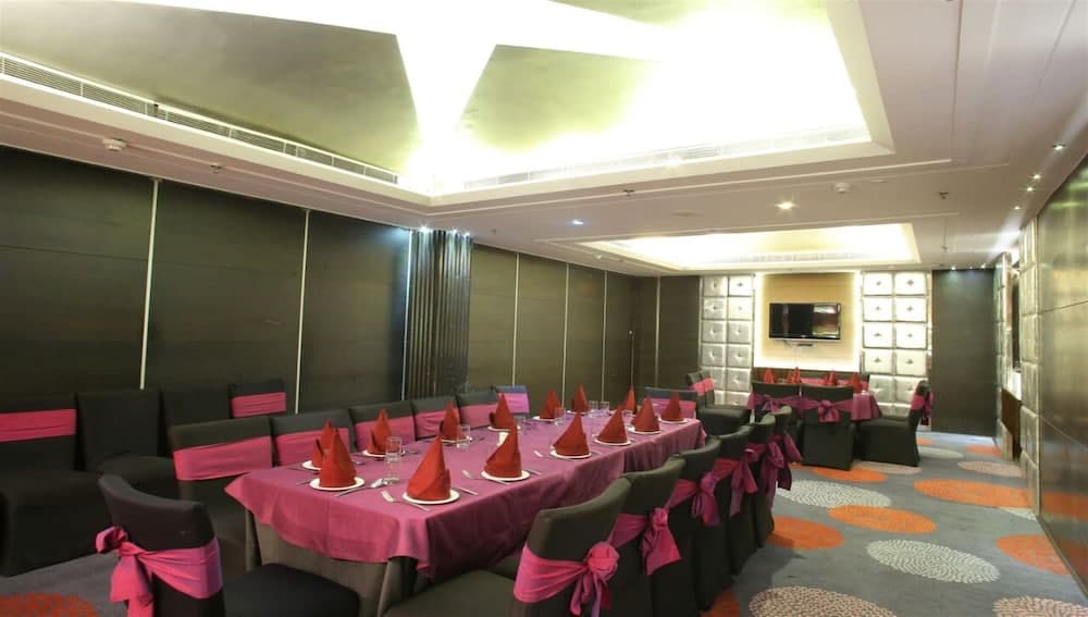 meeting & event spaces