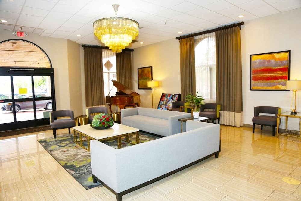 Alhambra Hotel