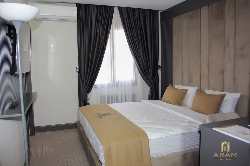 Aram Otel
