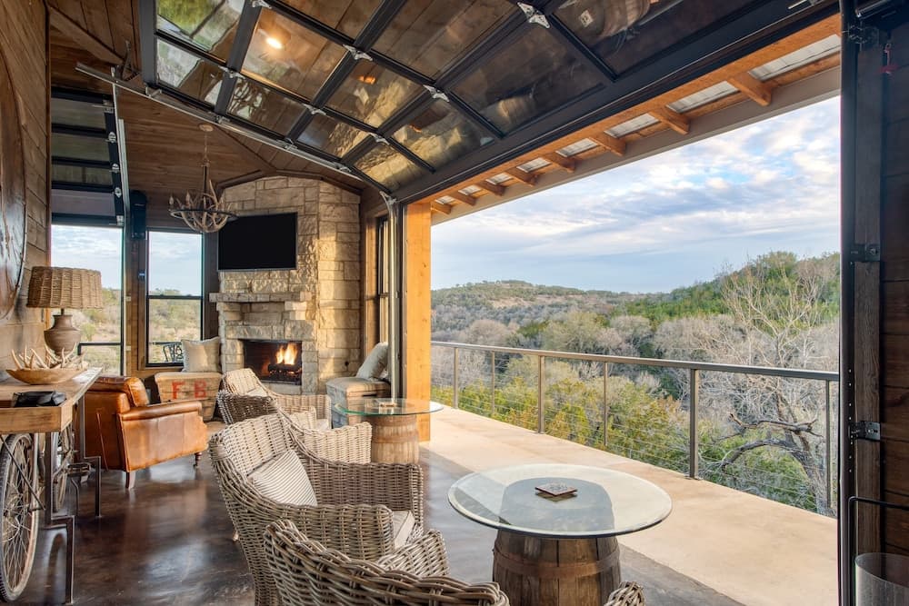 Sotol by Avantstay Direct River Access + Views