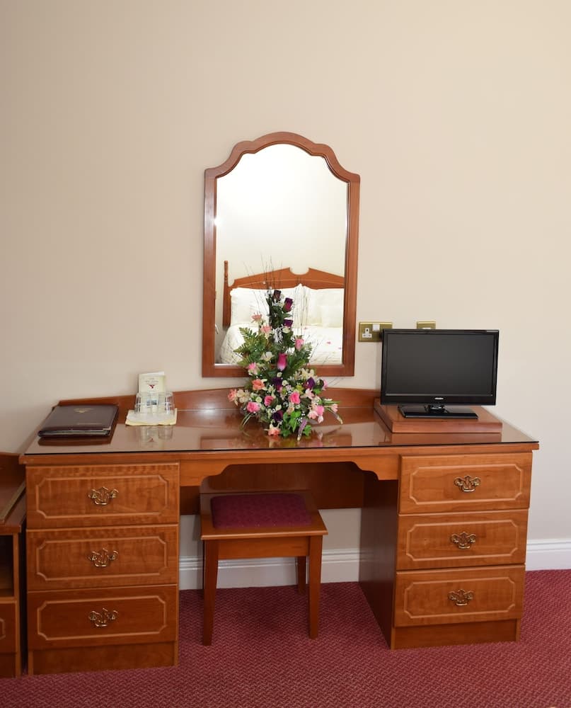 The Rhu Glenn Hotel