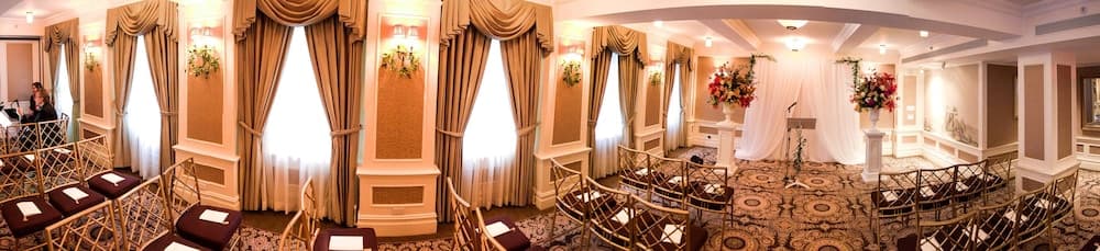 Hotel Plaza Athenee