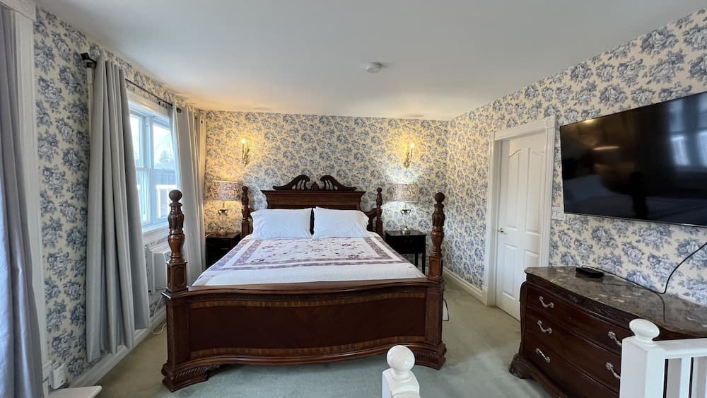 Bedham Hall Bed & Breakfast