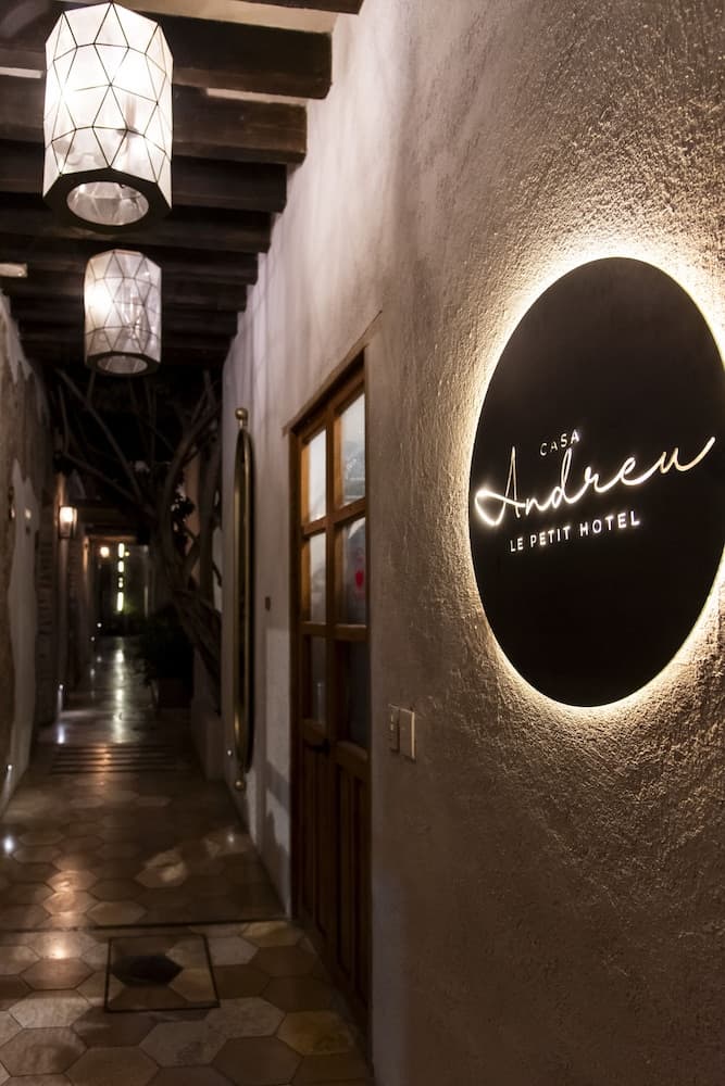 Casa Andreu Hotel