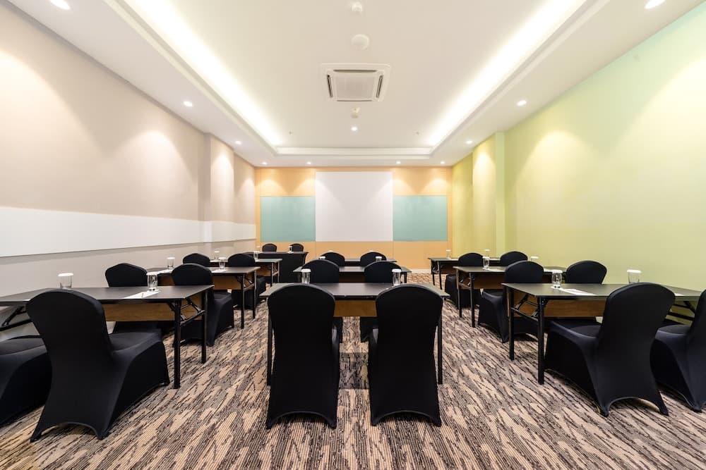 Zest Harbour Bay Batam by Swiss-Belhotel International