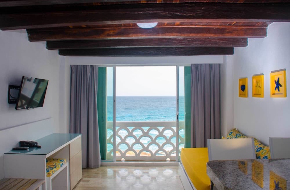 Bsea Cancun Plaza Hotel
