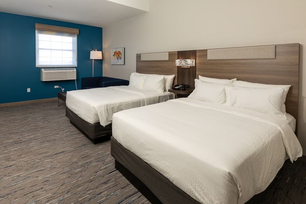 Holiday Inn Express & Suites Englewood Denver South by IHG