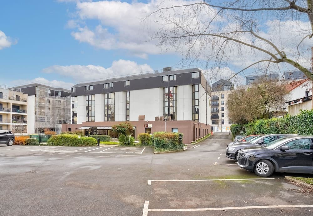 B&B HOTEL Paris Châtillon