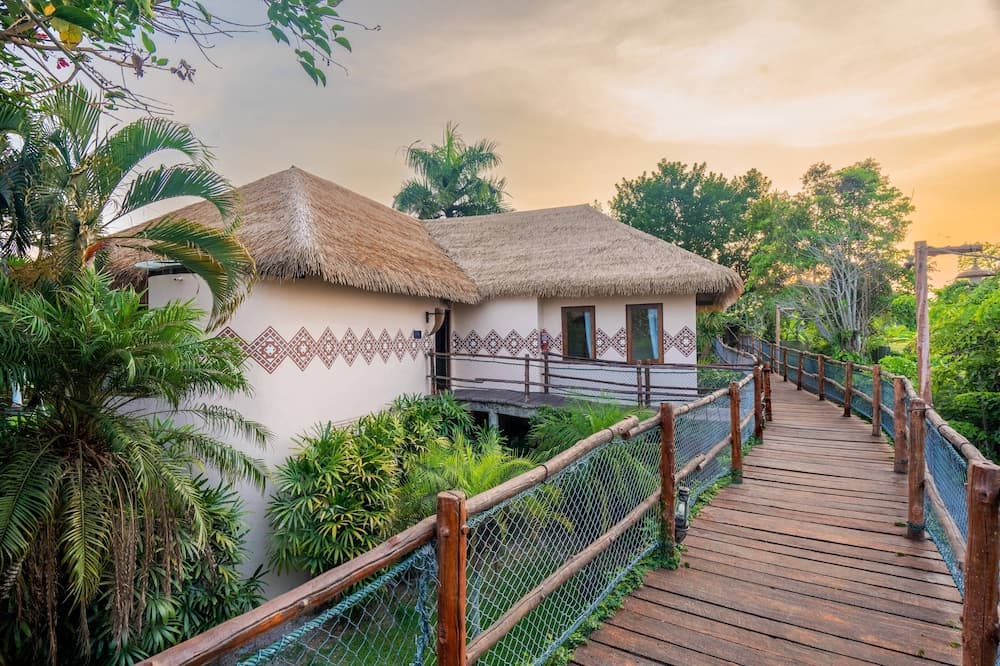 Mara River Safari Lodge