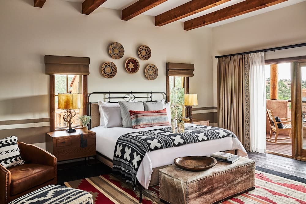 Bishop's Lodge, Auberge Collection