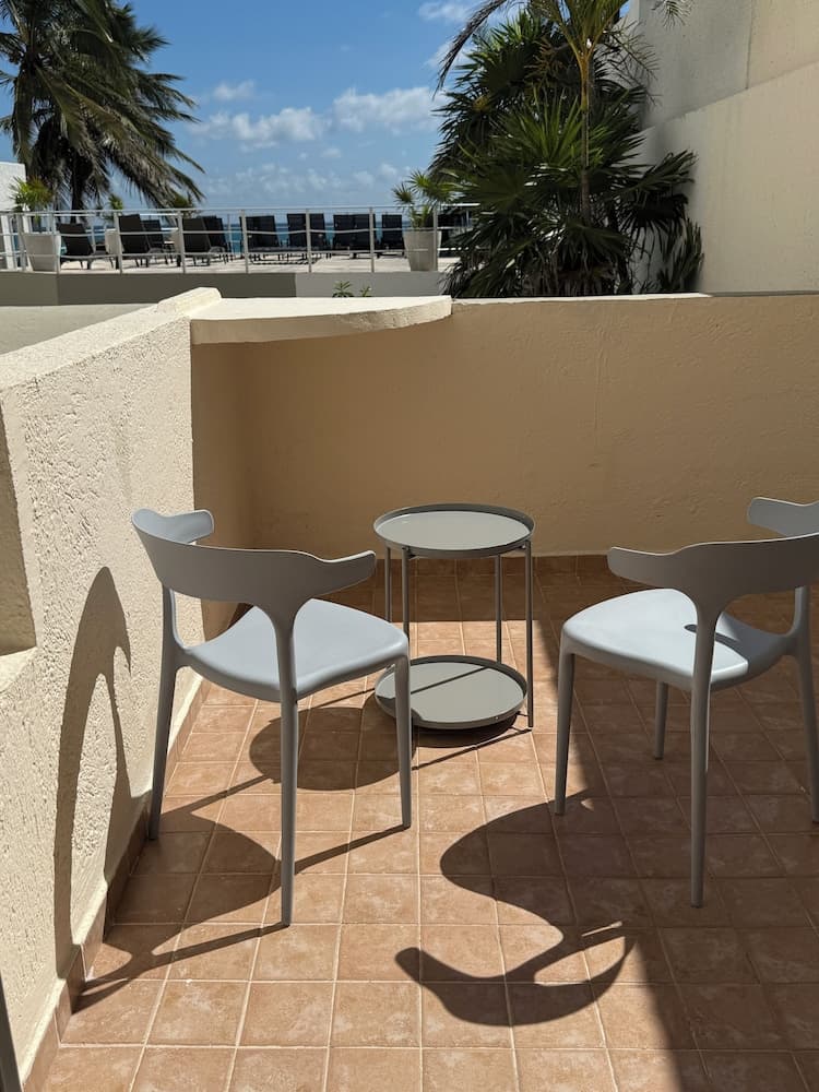 Luciana Hotel & Beach Club