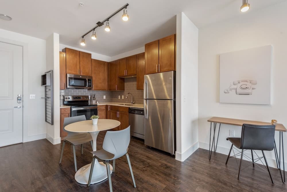 Landing Apartments - Lewisville