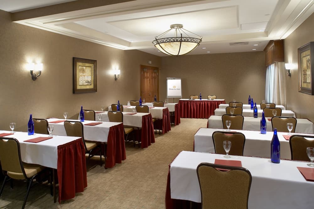 Clinton Inn Hotel & Event Center