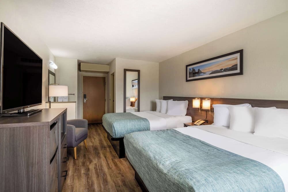 Wingate by Wyndham Butte City Center I-15/I-90