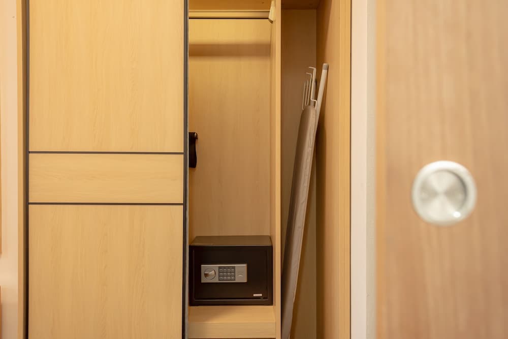 YEHS Hotel Sydney Harbour Suites