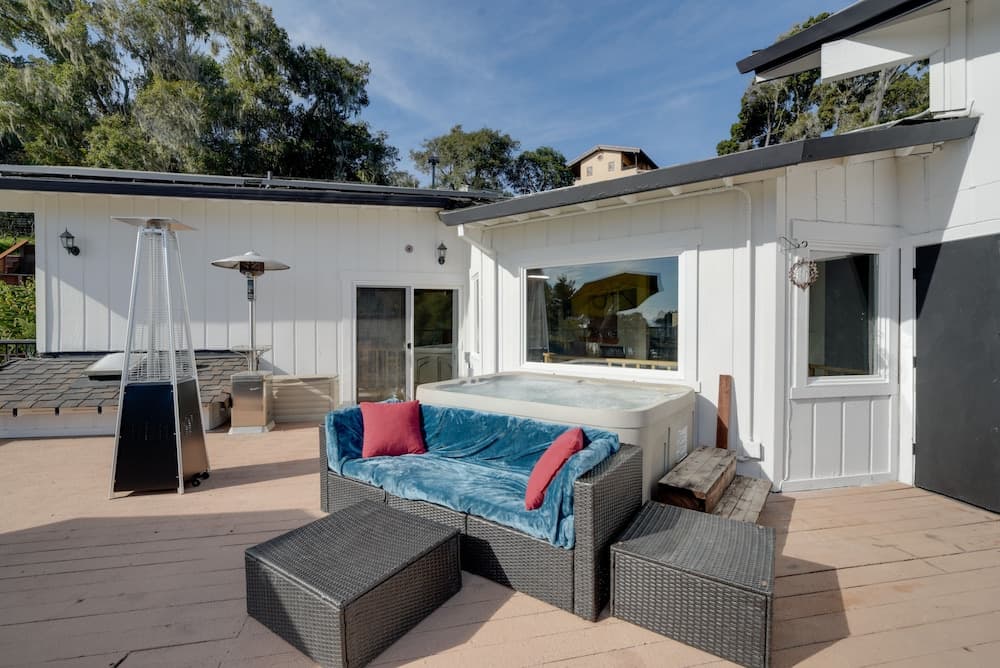 Aptos Home w/ Decks & Hot Tub - 2 Mi to Beach!