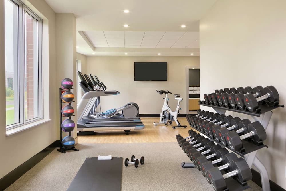Embassy Suites by Hilton Montreal Airport