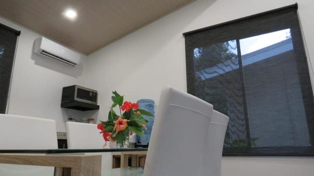 Alloro Jungle Villas