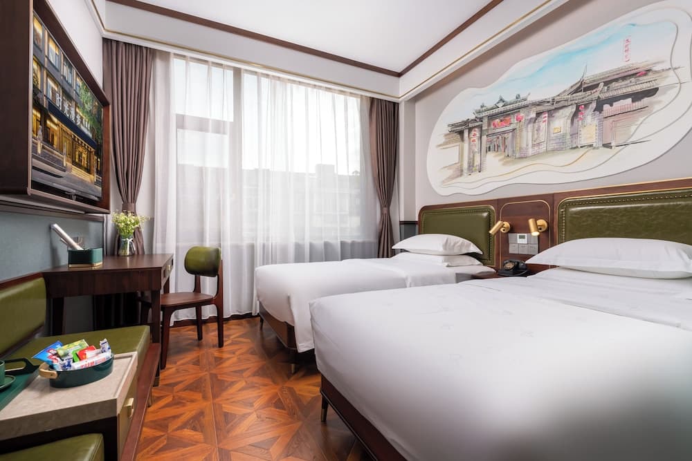 Nostalgia S Hotel(Chengdu  KuanZhai Alley & Renmin Park）