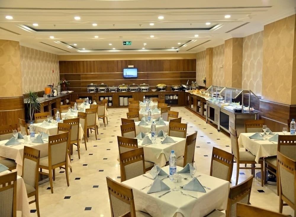 Nozol Royal Inn Hotel