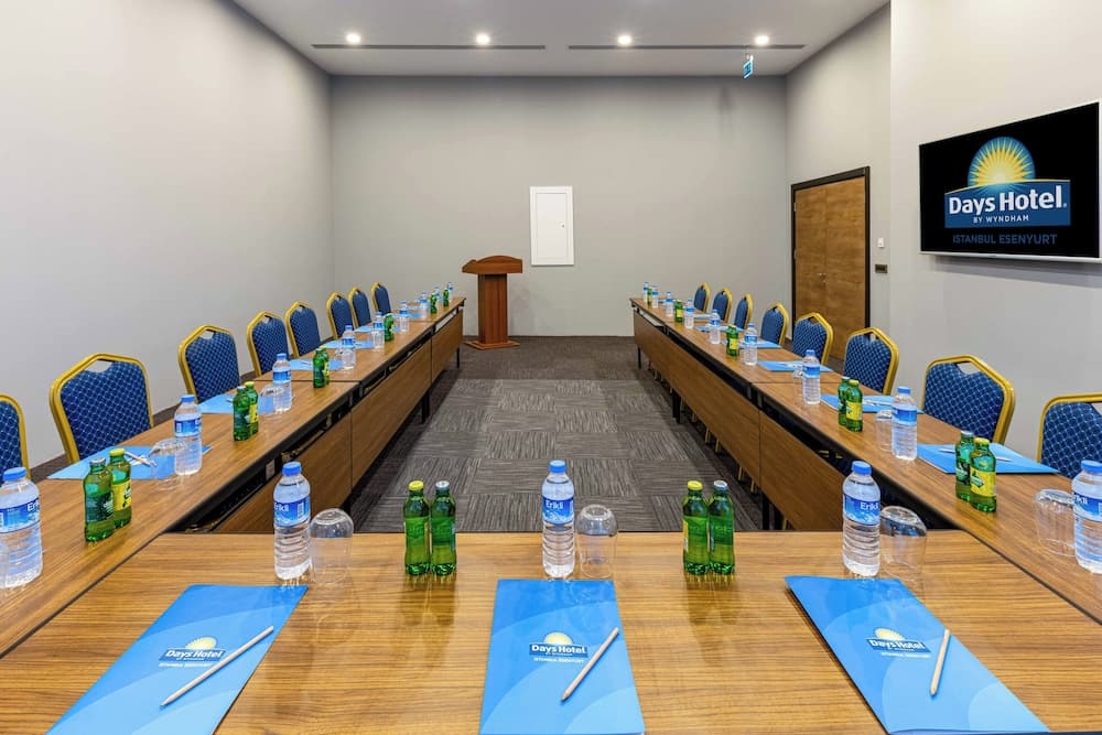 Days Inn & Suites by Wyndham Istanbul Esenyurt