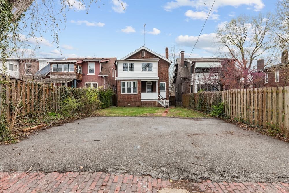Forest Park Oasis | JZ Vacation Rentals