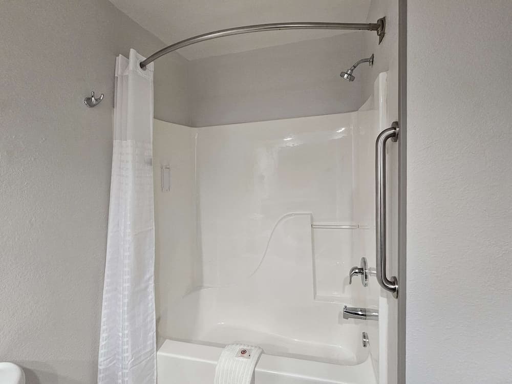 Comfort Inn & Suites Saint Louis Lafayette Square