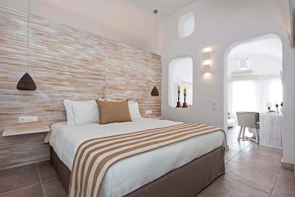 Athina Luxury Suites