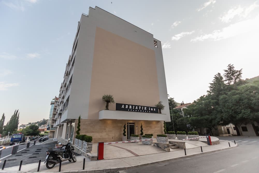 Adriatik Budva apartments
