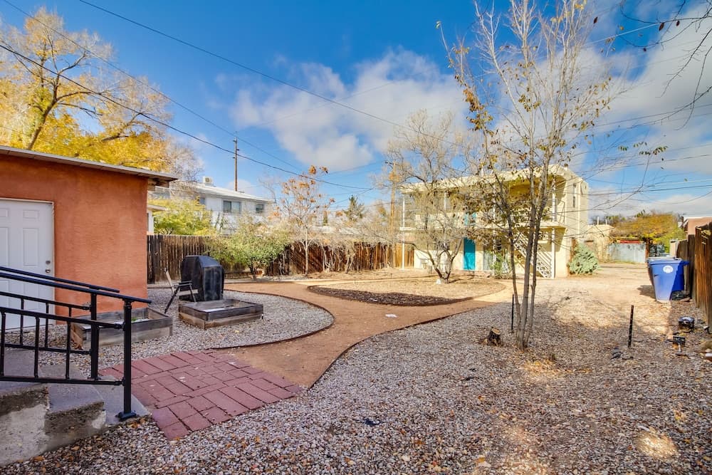 Cozy Albuquerque Apartment < 1 Mi to Downtown!