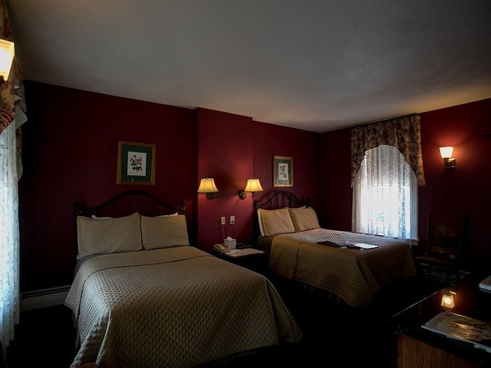 Hotel Ruby Marie