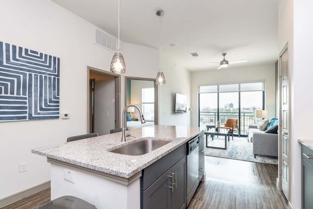 Landing Apartments Huntersville - Henderson Circle