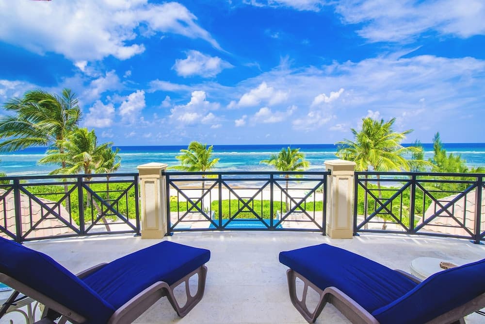 Blue Water Villa