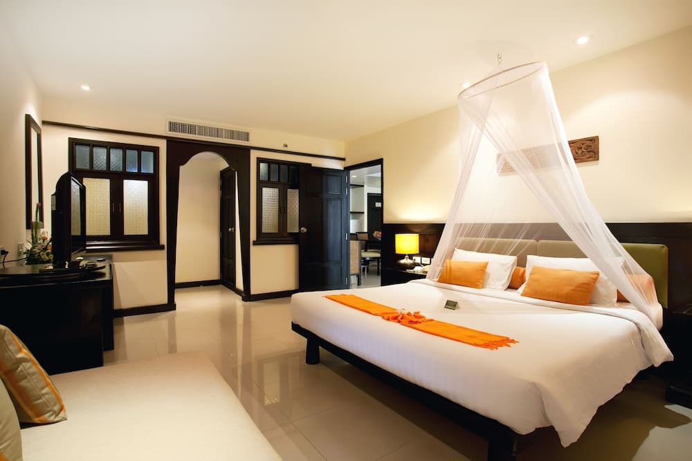 Woraburi Phuket Resort & Spa