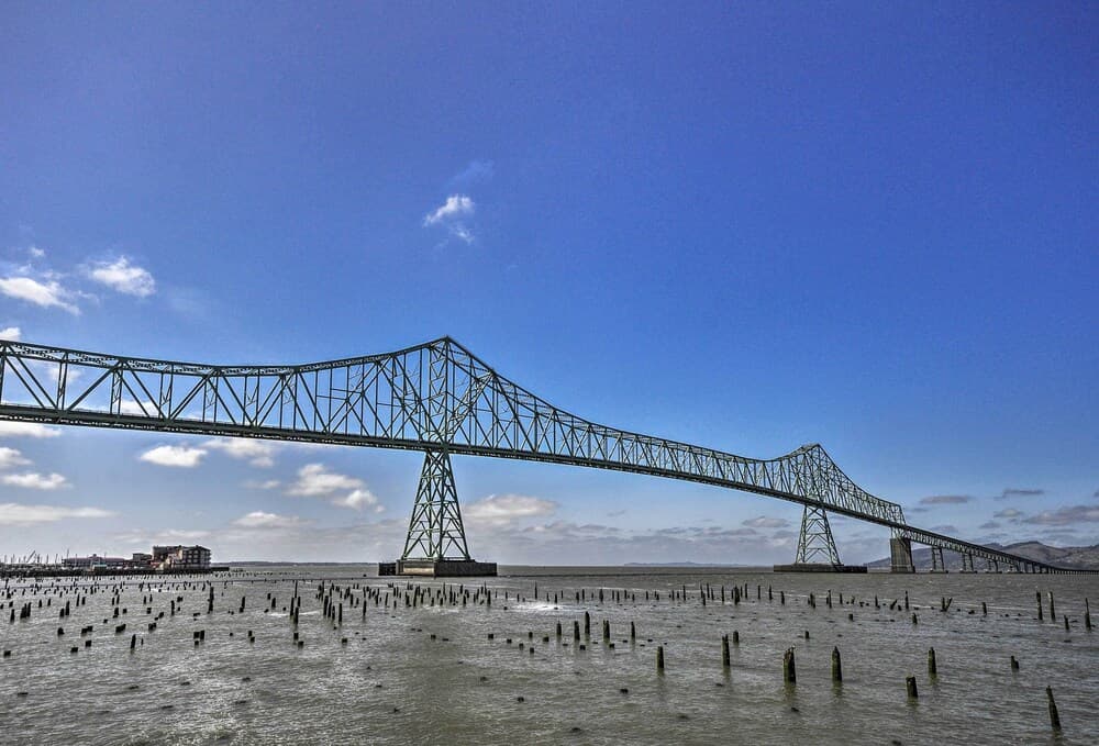 Waterfront Condo on Pier in Downtown Astoria!