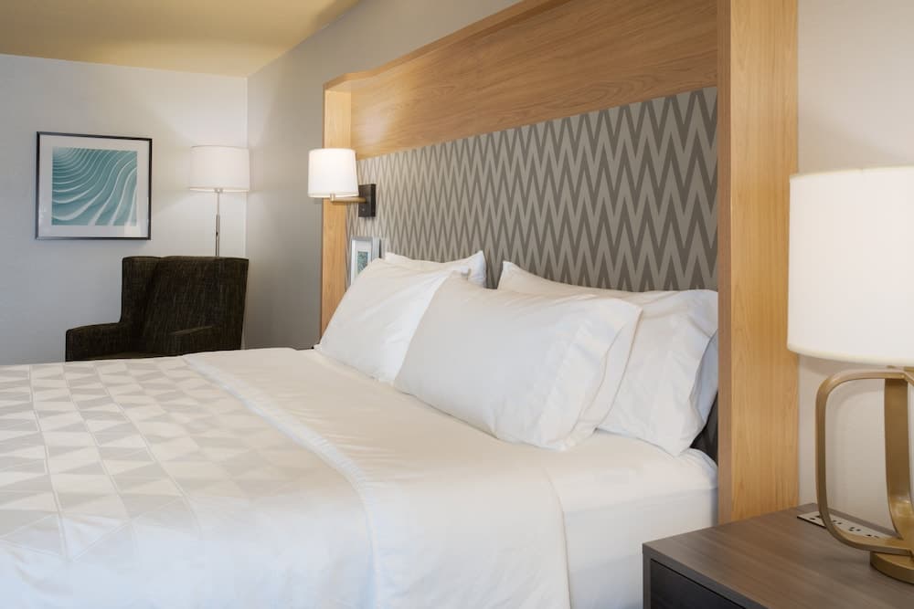 Holiday Inn Winchester Se-Historic Gateway by IHG
