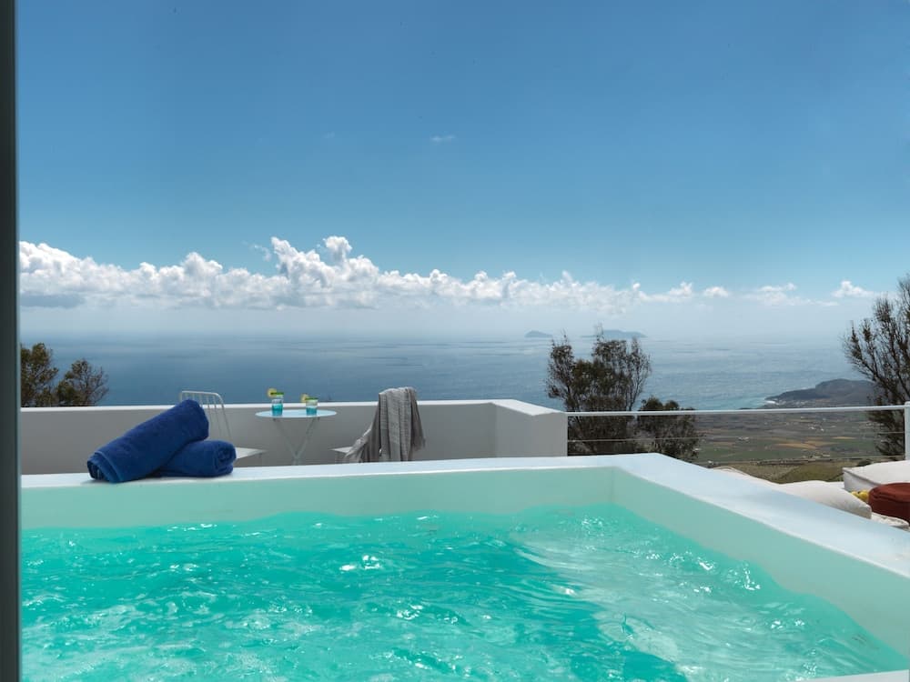 Santorini Heights